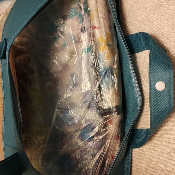 COZY WEIGHTED BLANKET - Picture 10 of 11